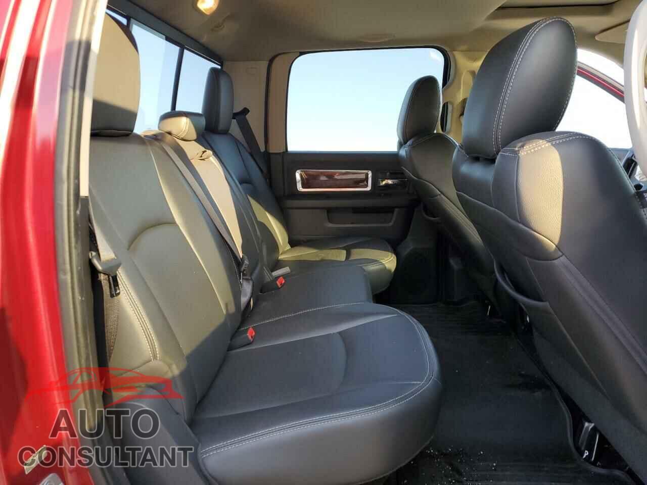 DODGE RAM 1500 2012 - 1C6RD7NT2CS252811