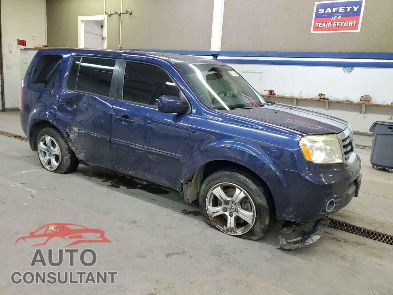 HONDA PILOT 2015 - 5FNYF4H6XFB040209