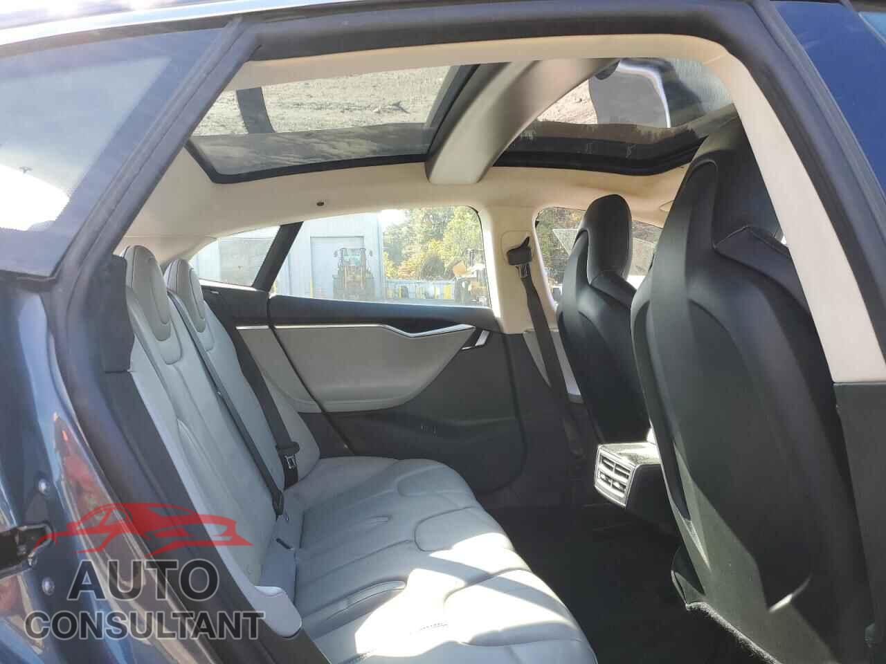 TESLA MODEL S 2012 - 5YJSA1DN5CFP03245