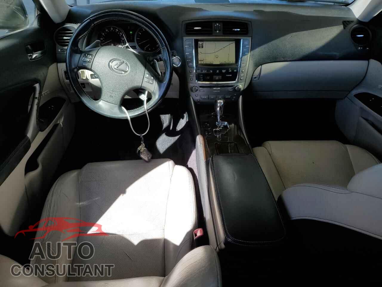 LEXUS IS 2010 - JTHCF5C25A5041832