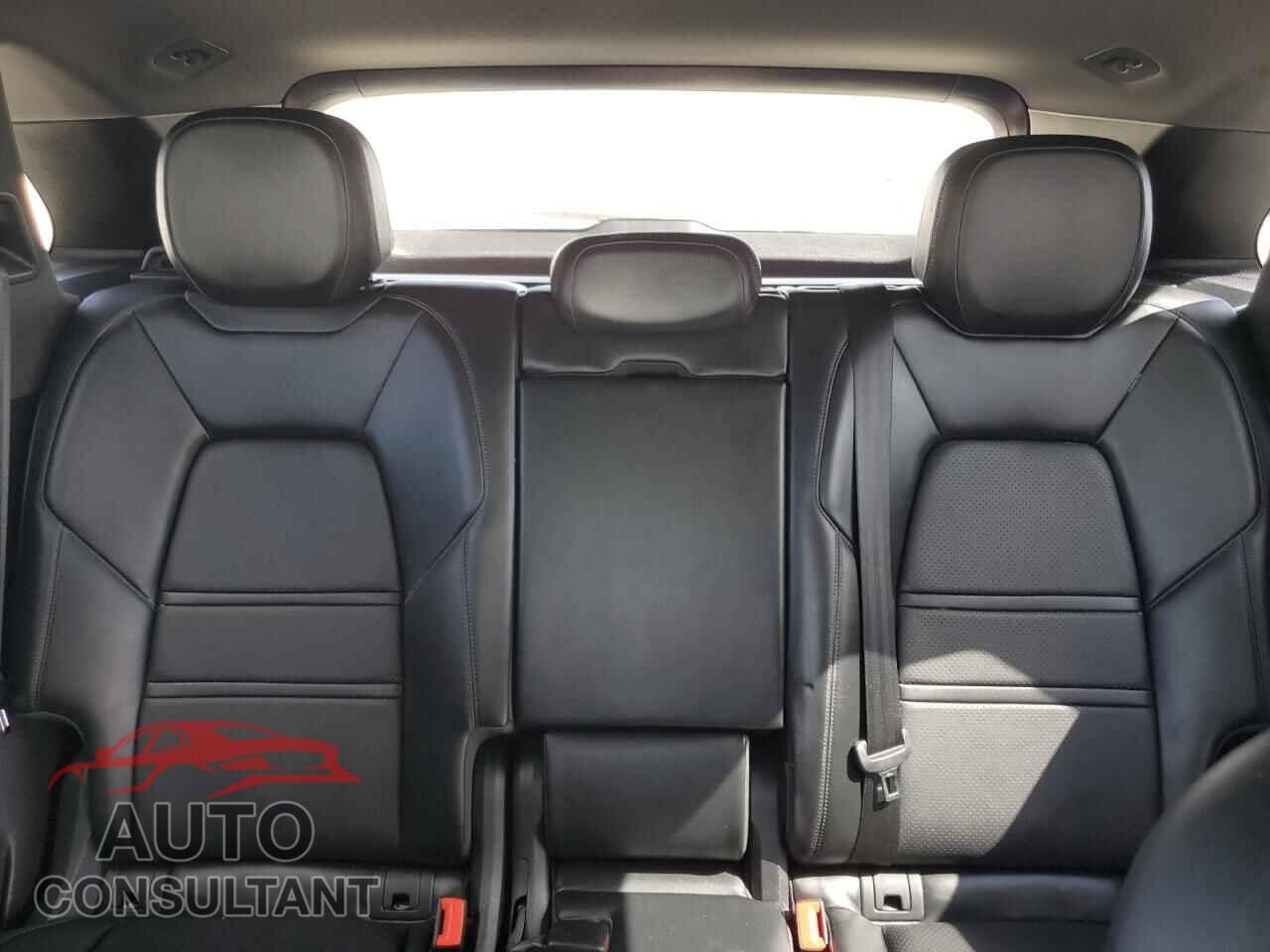 PORSCHE CAYENNE 2020 - WP1AA2AY4LDA10494