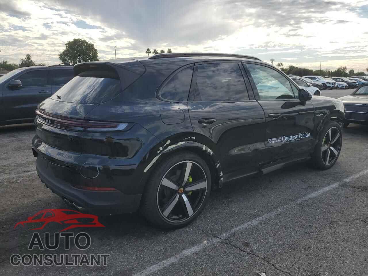 PORSCHE CAYENNE 2024 - WP1AE2AY2RDA29977