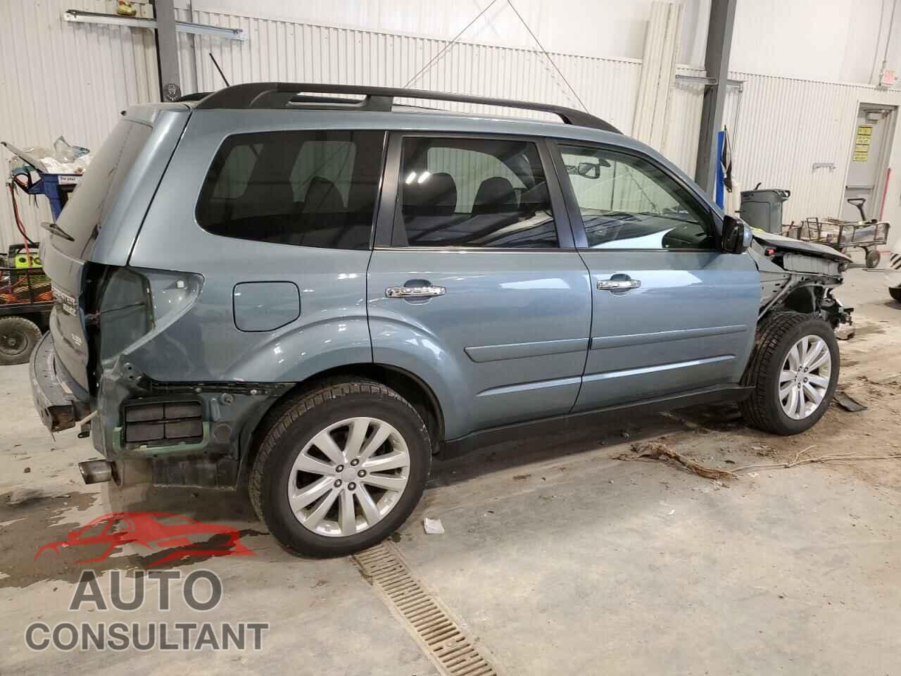 SUBARU FORESTER 2013 - JF2SHAEC8DH423184