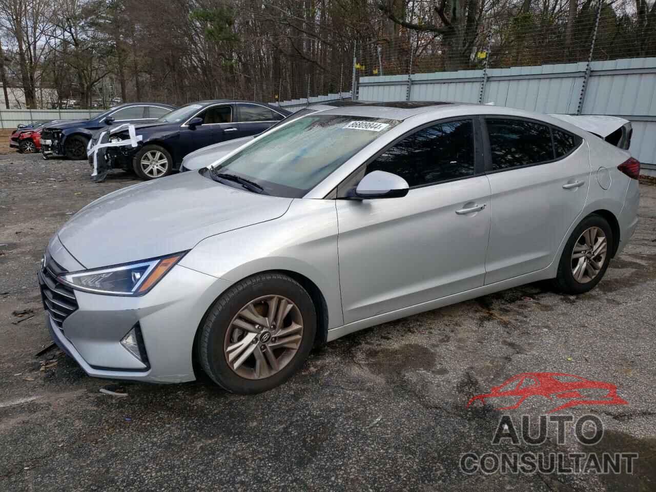 HYUNDAI ELANTRA 2019 - 5NPD84LF3KH420911