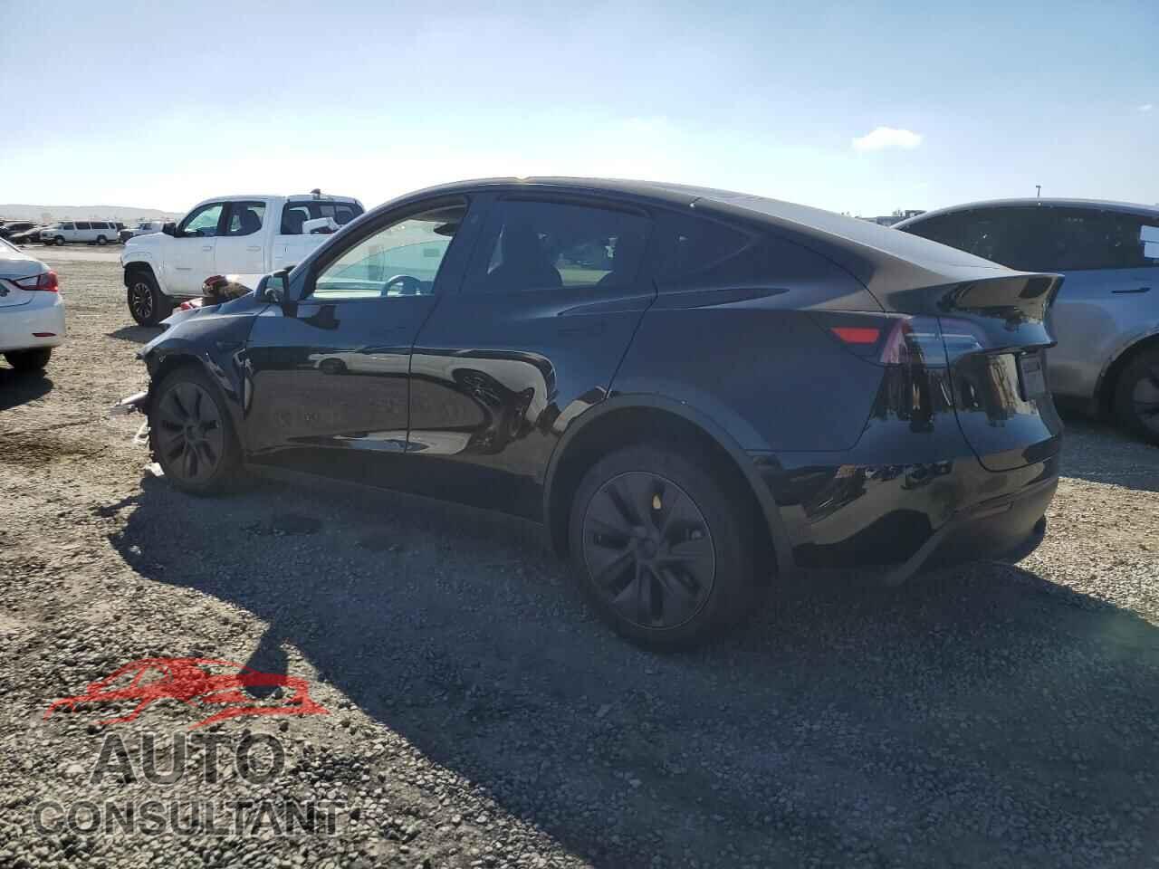 TESLA MODEL Y 2024 - 7SAYGAEE4RF211941