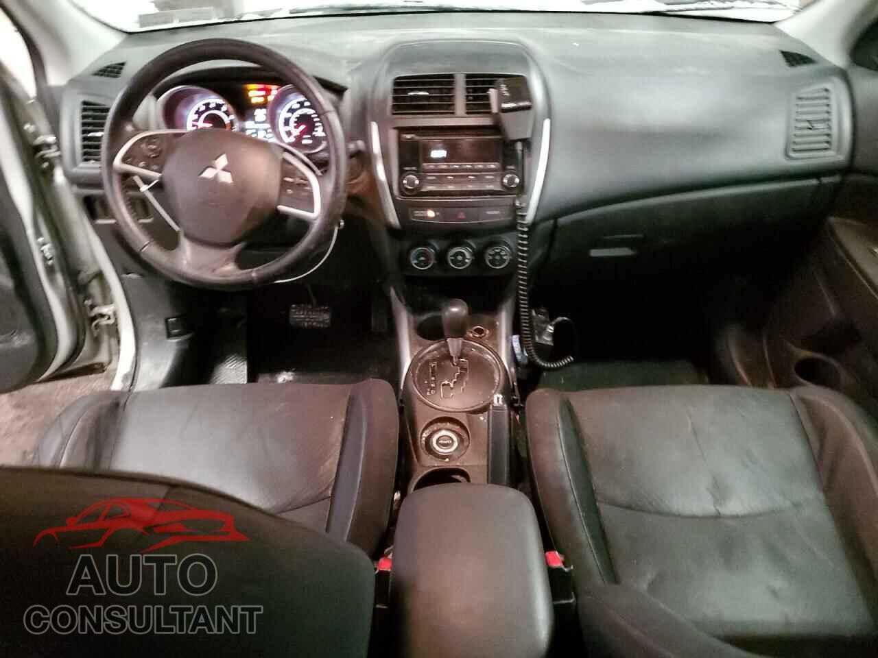 MITSUBISHI OUTLANDER 2014 - 4A4AR3AU2EE026843
