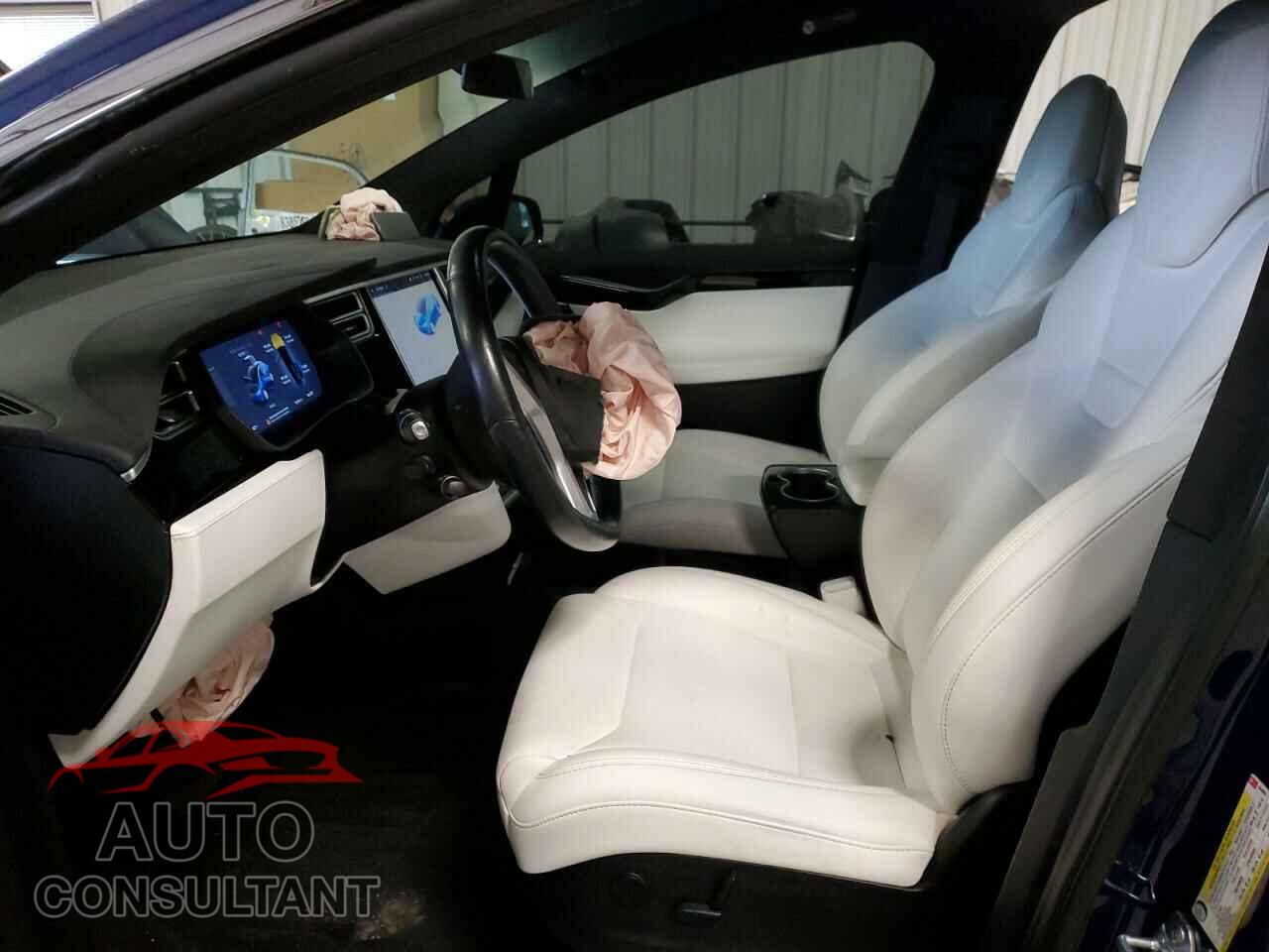 TESLA MODEL X 2017 - 5YJXCAE2XHF044087