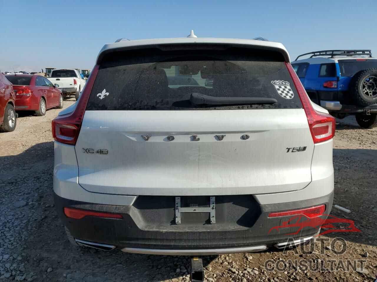 VOLVO XC40 2020 - YV4162UL2L2346558