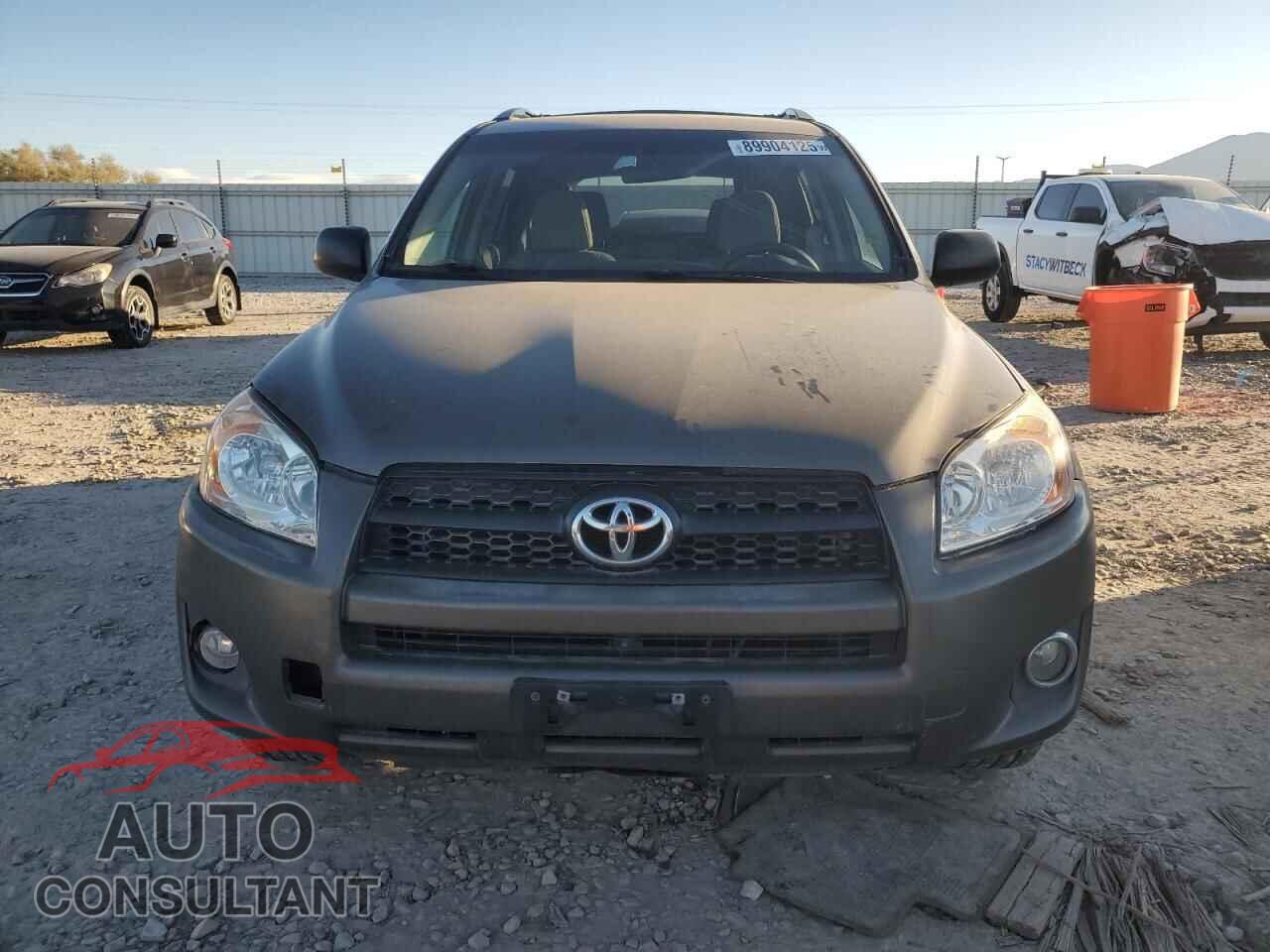 TOYOTA RAV4 2011 - 2T3KF4DV4BW096167