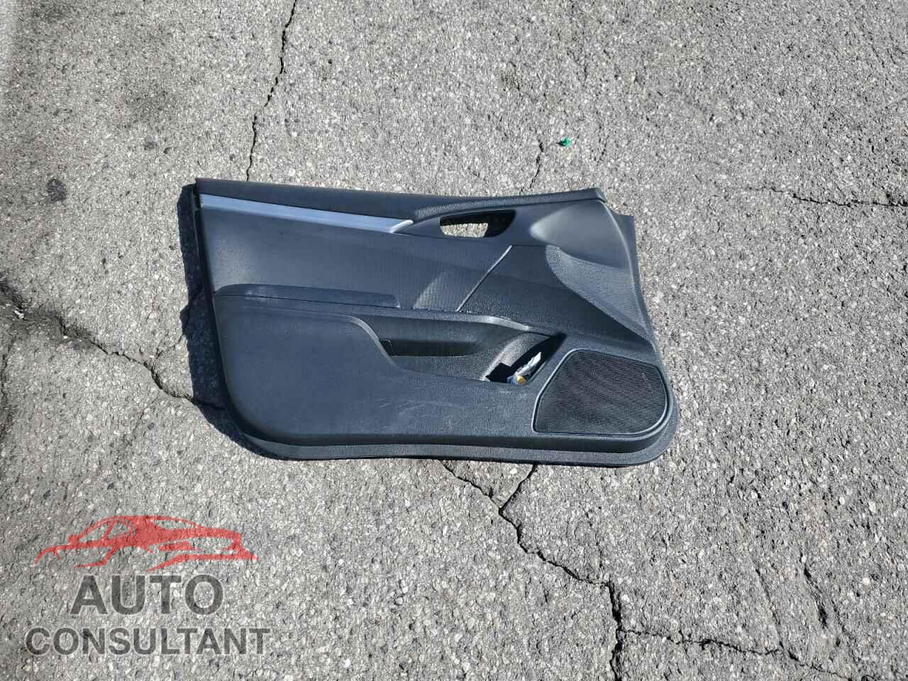 HONDA CIVIC 2019 - 2HGFC2F85KH533228