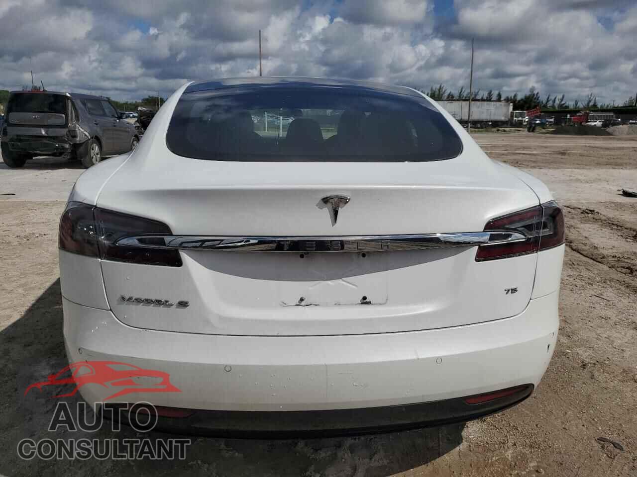 TESLA MODEL S 2017 - 5YJSA1E1XHF193140