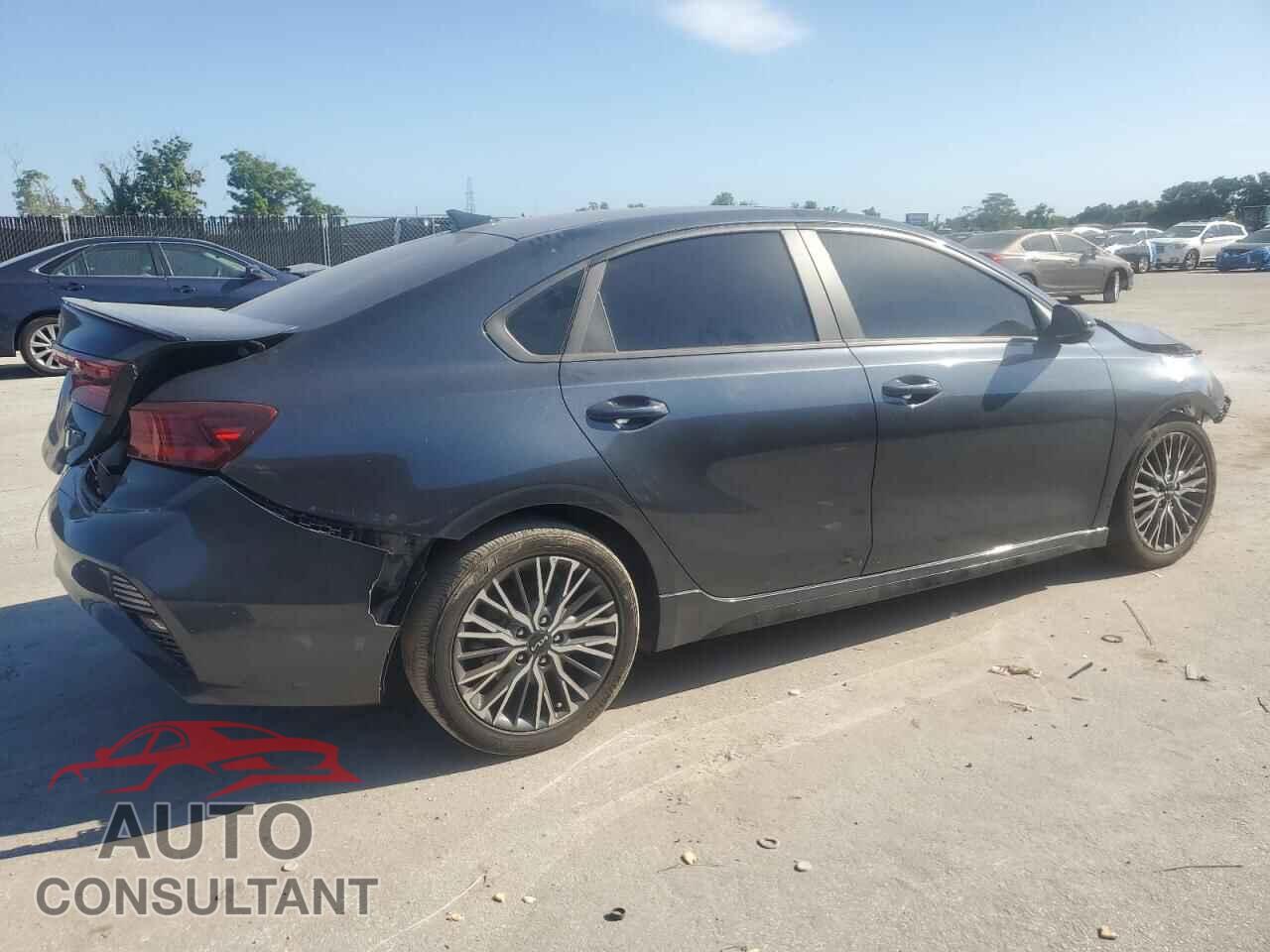 KIA FORTE 2023 - 3KPF54ADXPE617136