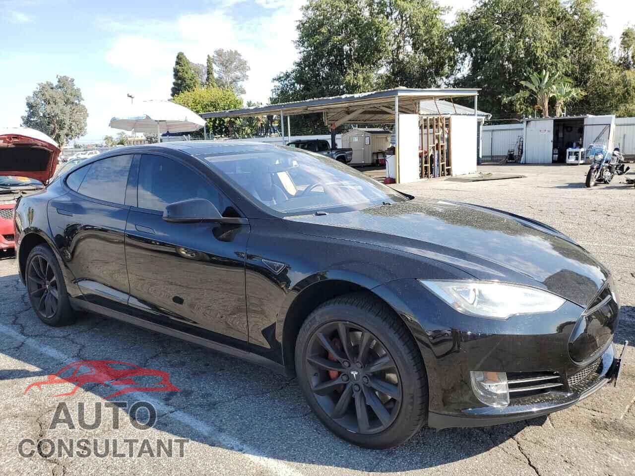 TESLA MODEL S 2013 - 5YJSA1CP2DFP20184