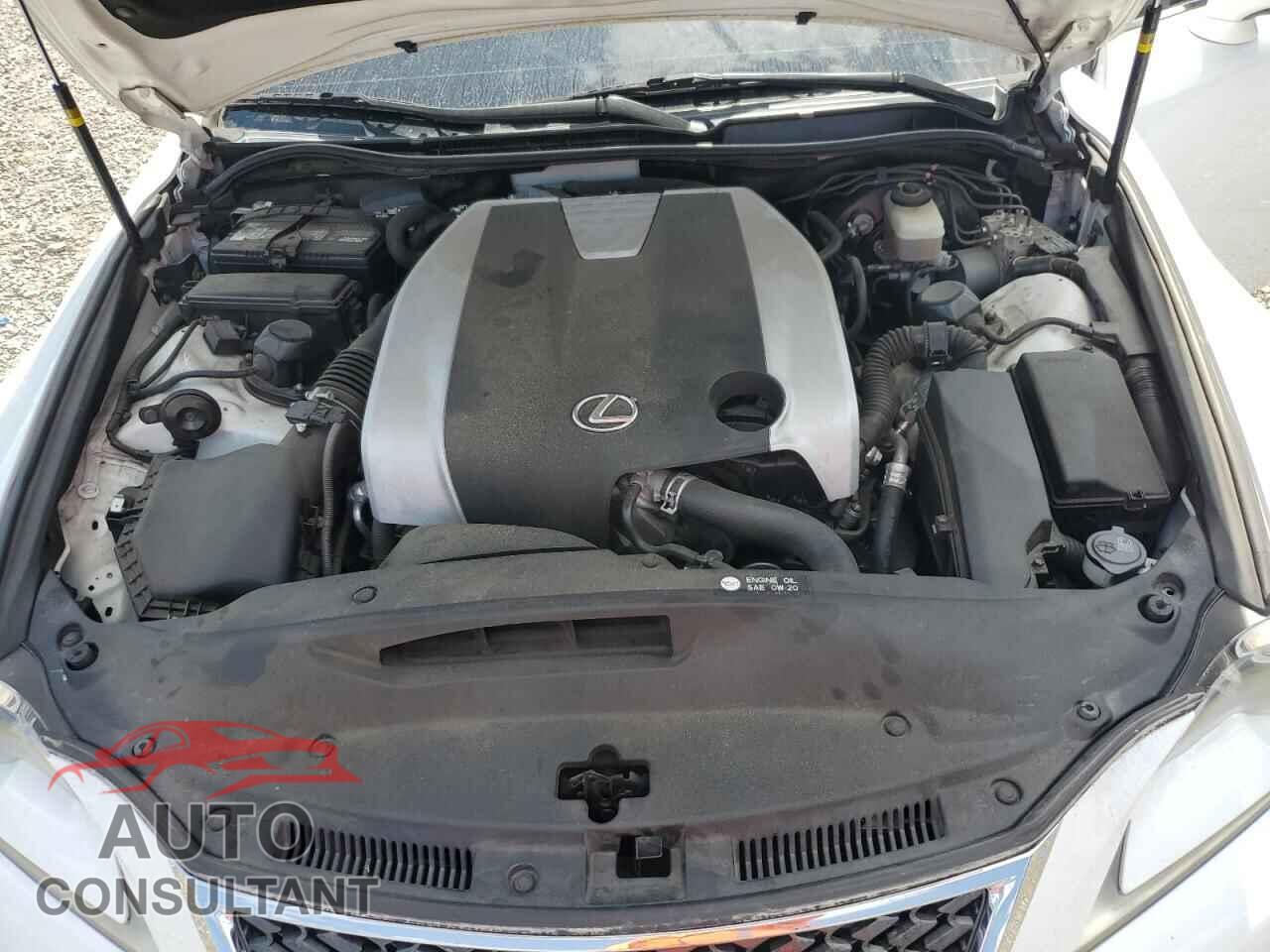 LEXUS IS 2015 - JTHBE1D21F5017167