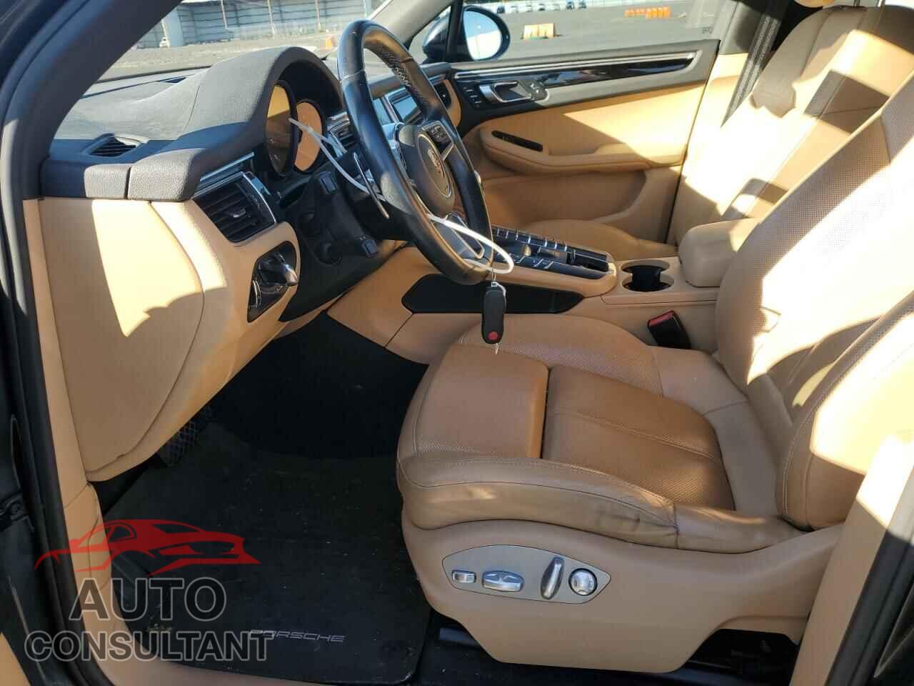 PORSCHE MACAN 2018 - WP1AA2A55JLB00973