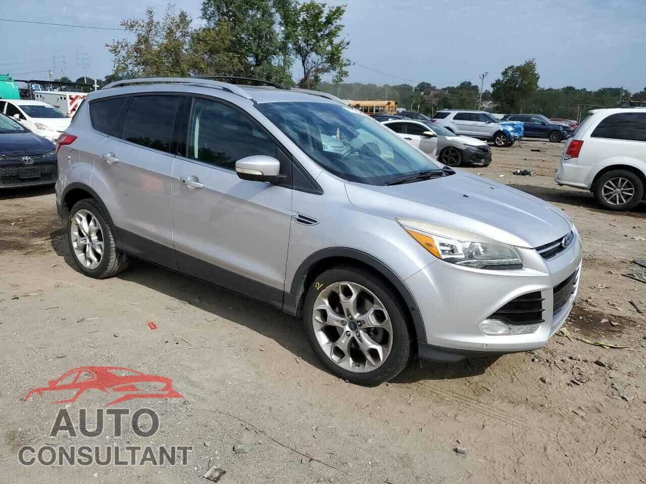 FORD ESCAPE 2013 - 1FMCU0J99DUB91328