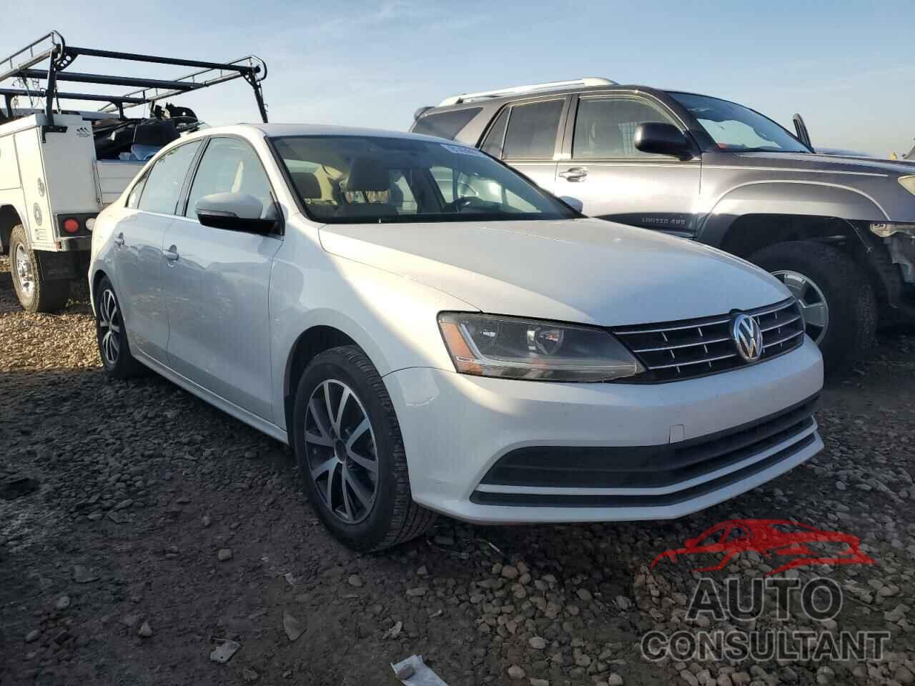 VOLKSWAGEN JETTA 2018 - 3VWDB7AJ8JM219019