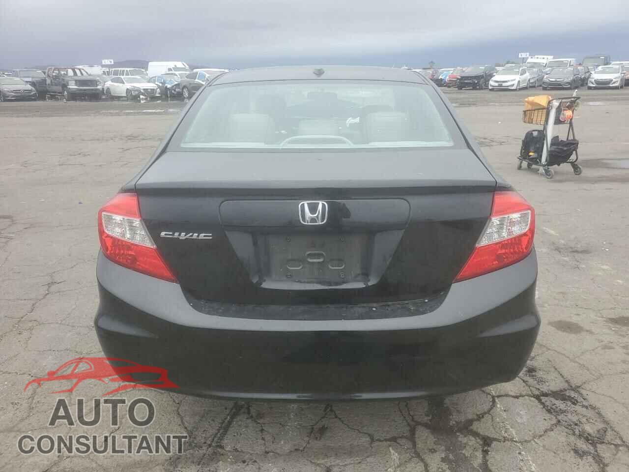 HONDA CIVIC 2012 - 2HGFB2F94CH565729