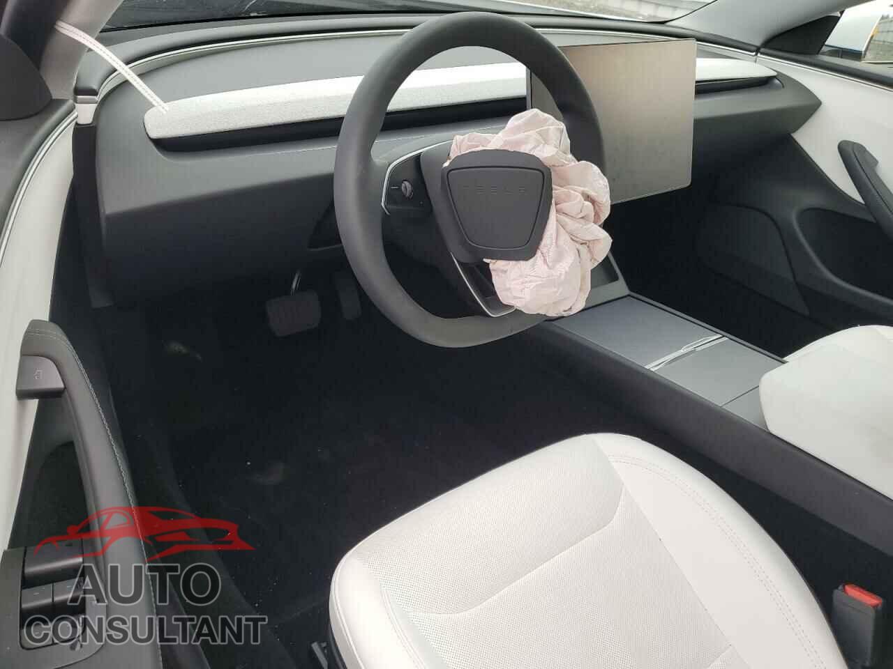 TESLA MODEL 3 2024 - 5YJ3E1EA2RF848384