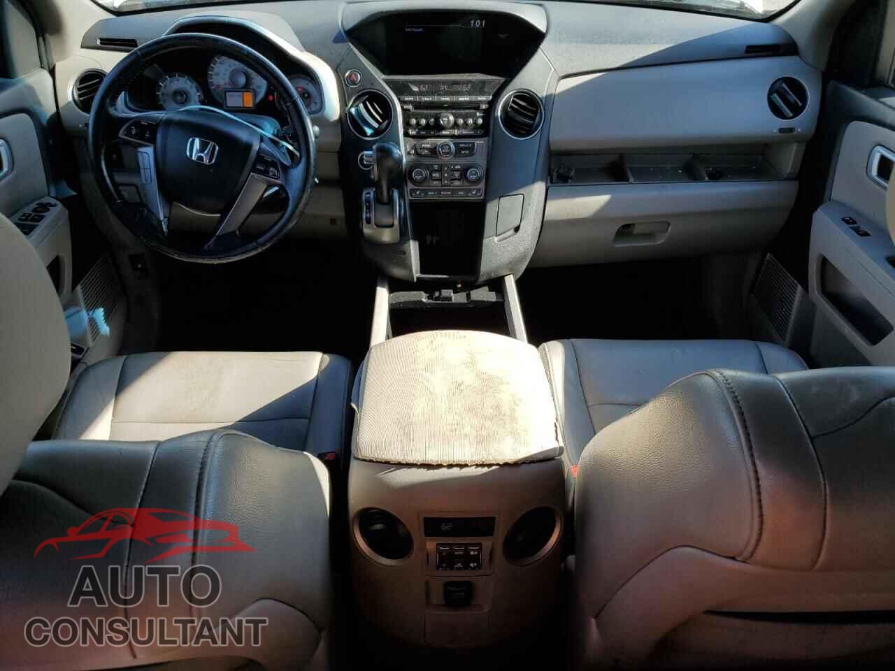 HONDA PILOT 2013 - 5FNYF4H52DB044047