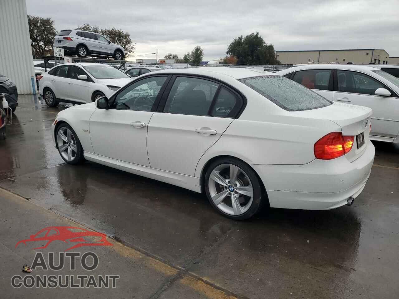BMW 3 SERIES 2011 - WBAPM5C52BE578143
