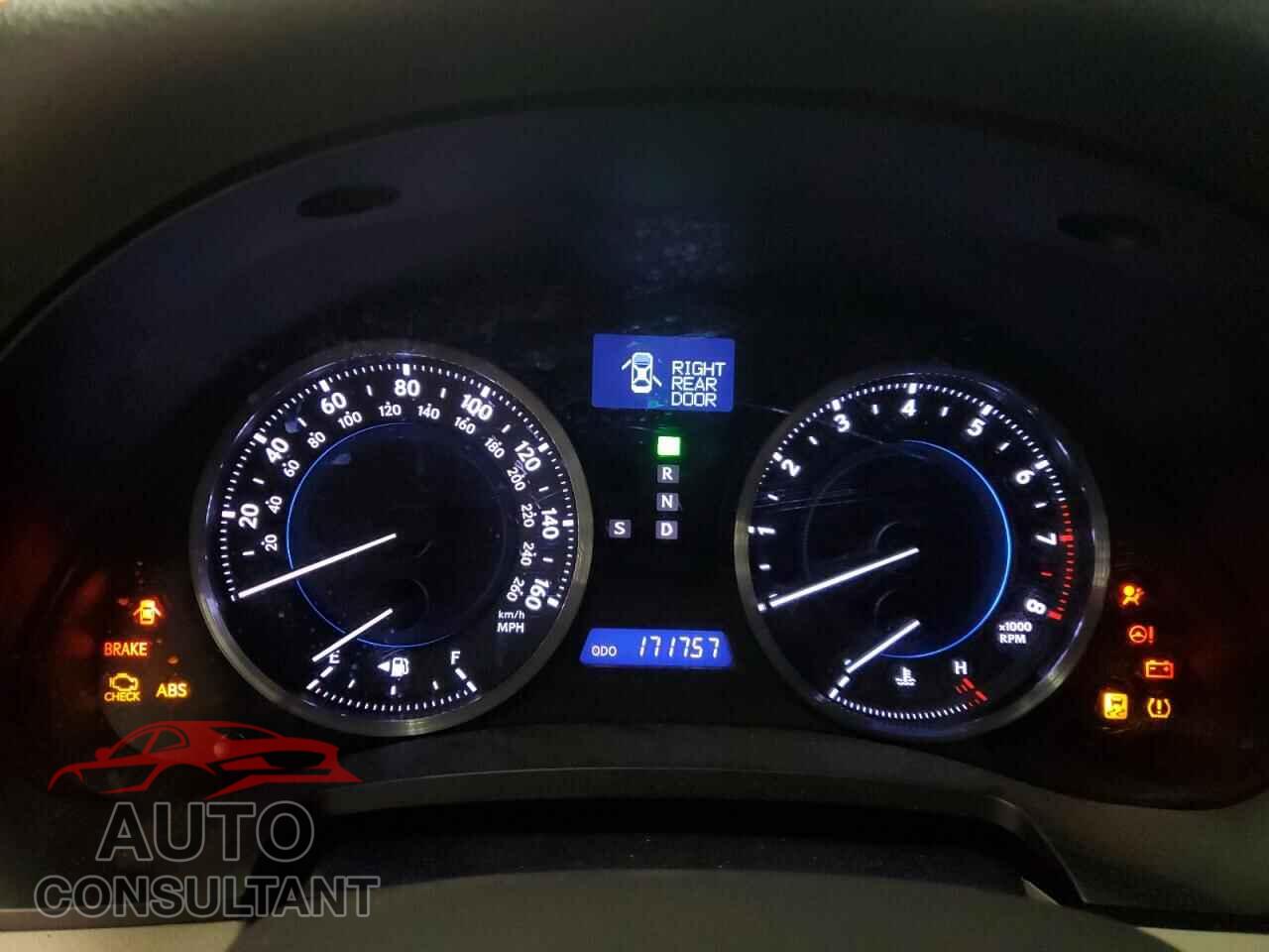 LEXUS IS 2011 - JTHCF5C24B5048451