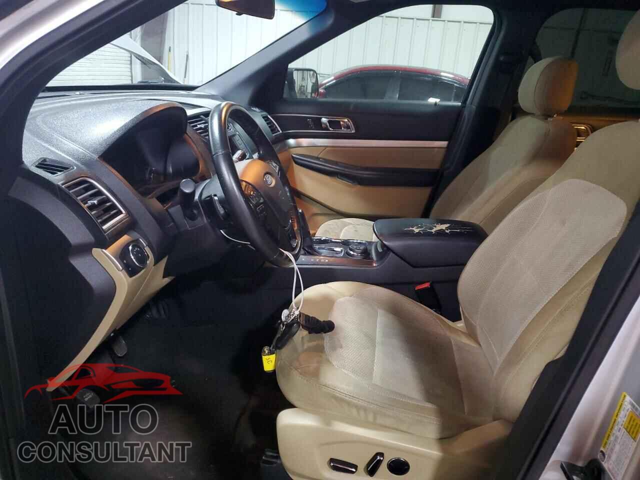 FORD EXPLORER 2017 - 1FM5K8D88HGE01860