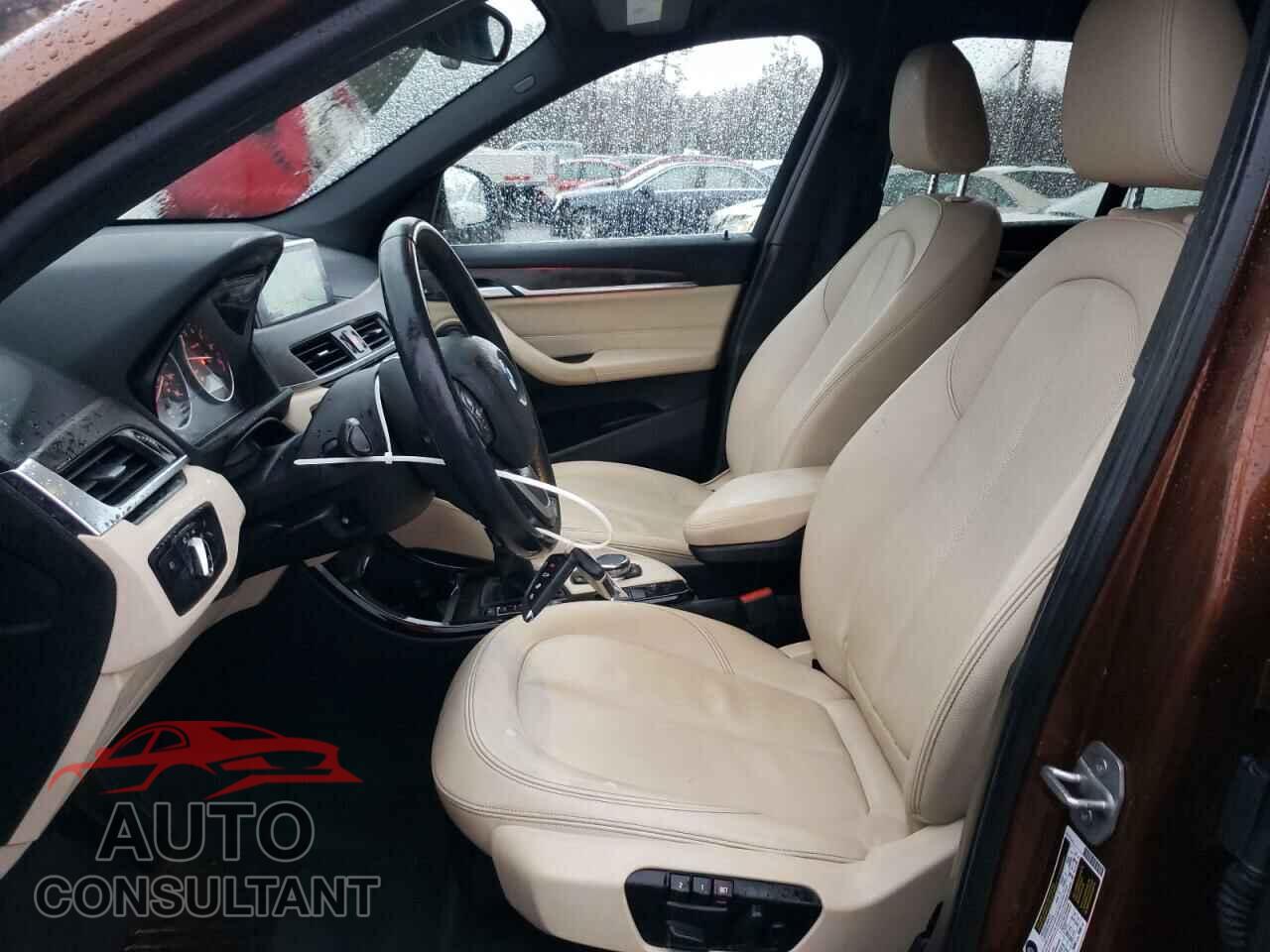 BMW X1 2016 - WBXHT3C37GP888218