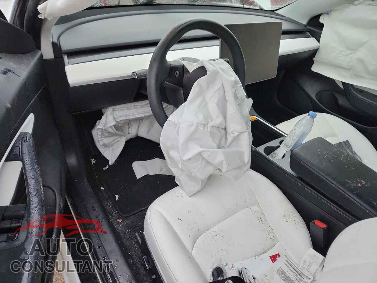 TESLA MODEL 3 2021 - 5YJ3E1EC8MF856435