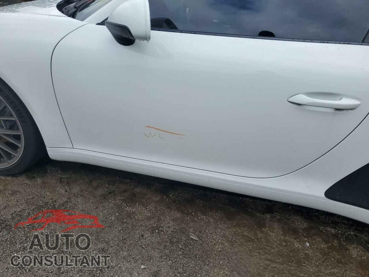 PORSCHE 911 2018 - WP0AA2A94JS106127