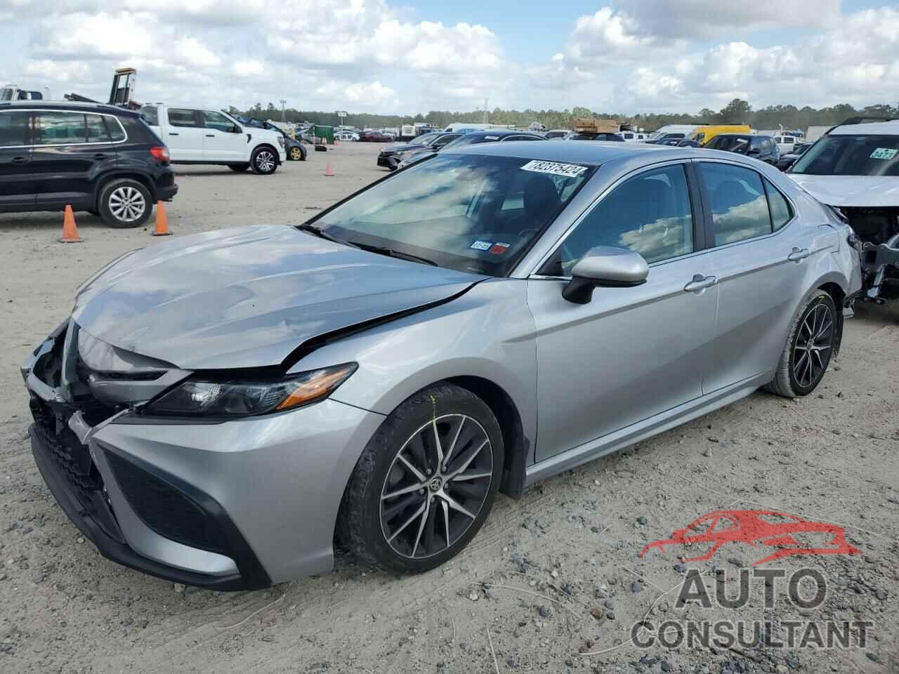 TOYOTA CAMRY 2021 - 4T1G11BK8MU025898