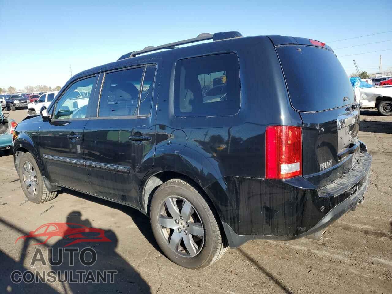 HONDA PILOT 2012 - 5FNYF4H9XCB047800