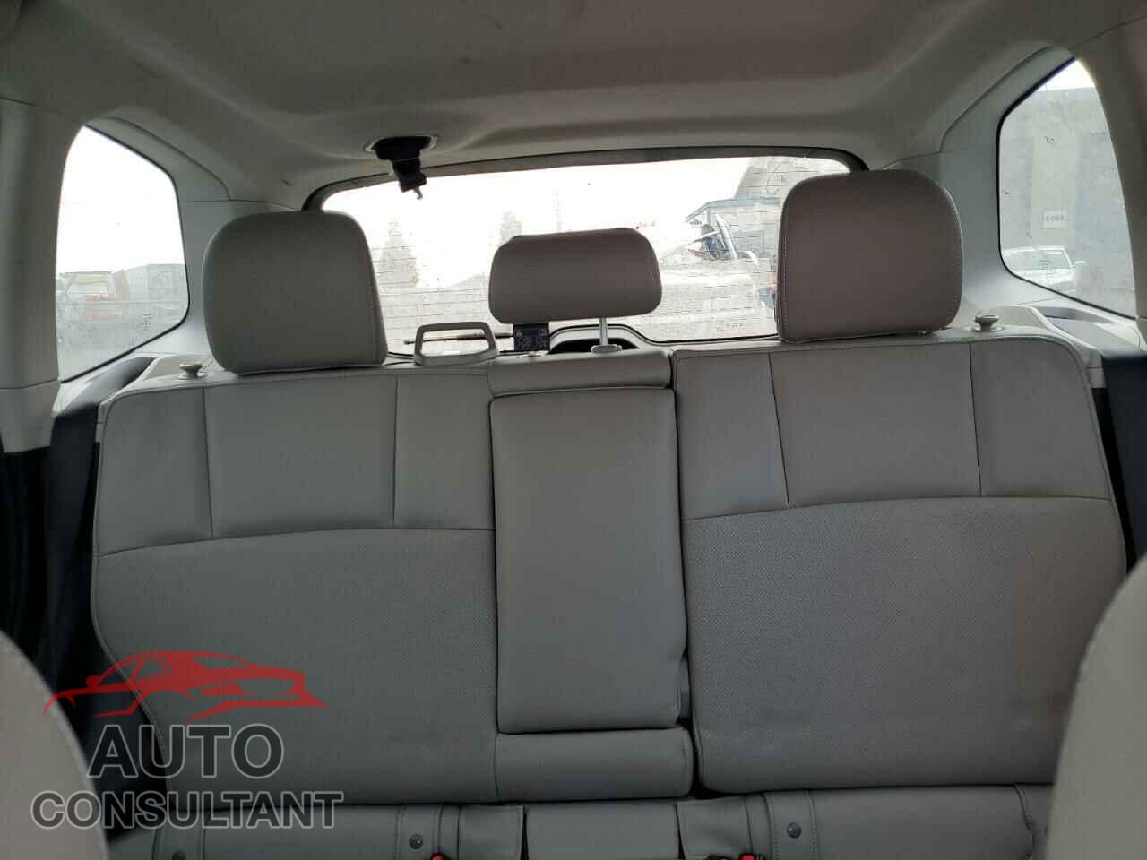 SUBARU FORESTER 2017 - JF2SJARC0HH551116