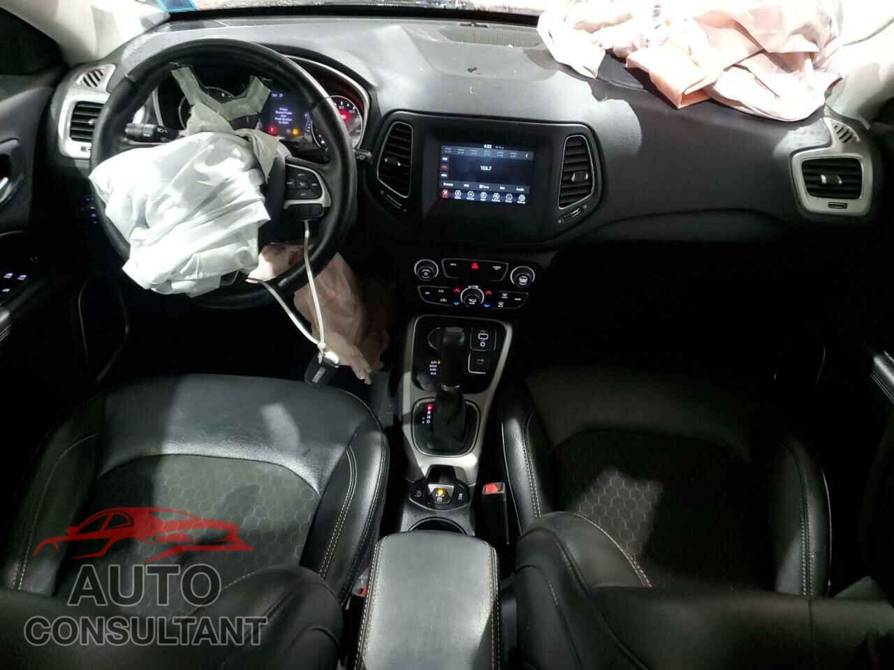 JEEP COMPASS 2020 - 3C4NJDBB2LT138445