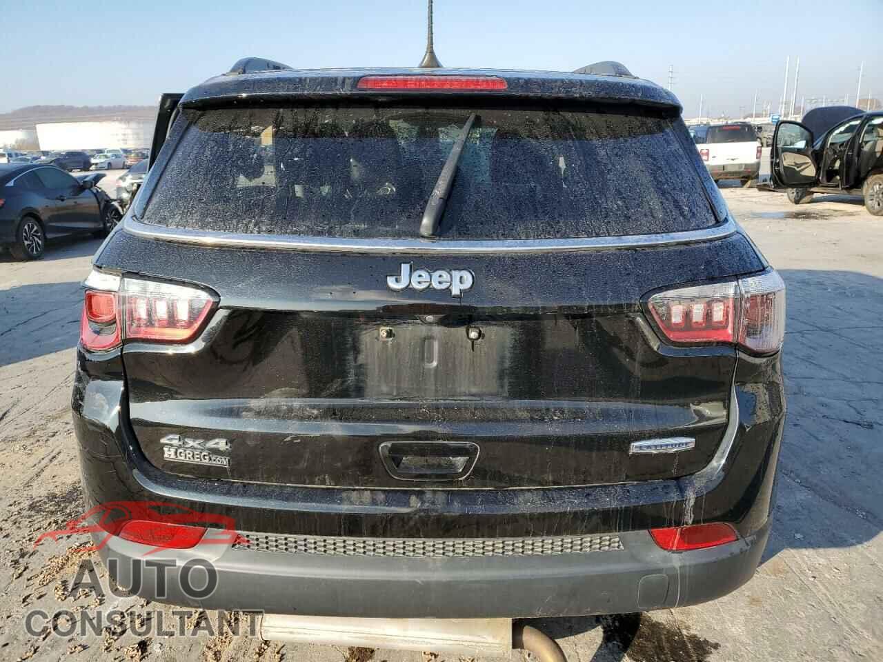 JEEP COMPASS 2019 - 3C4NJDBB5KT813736