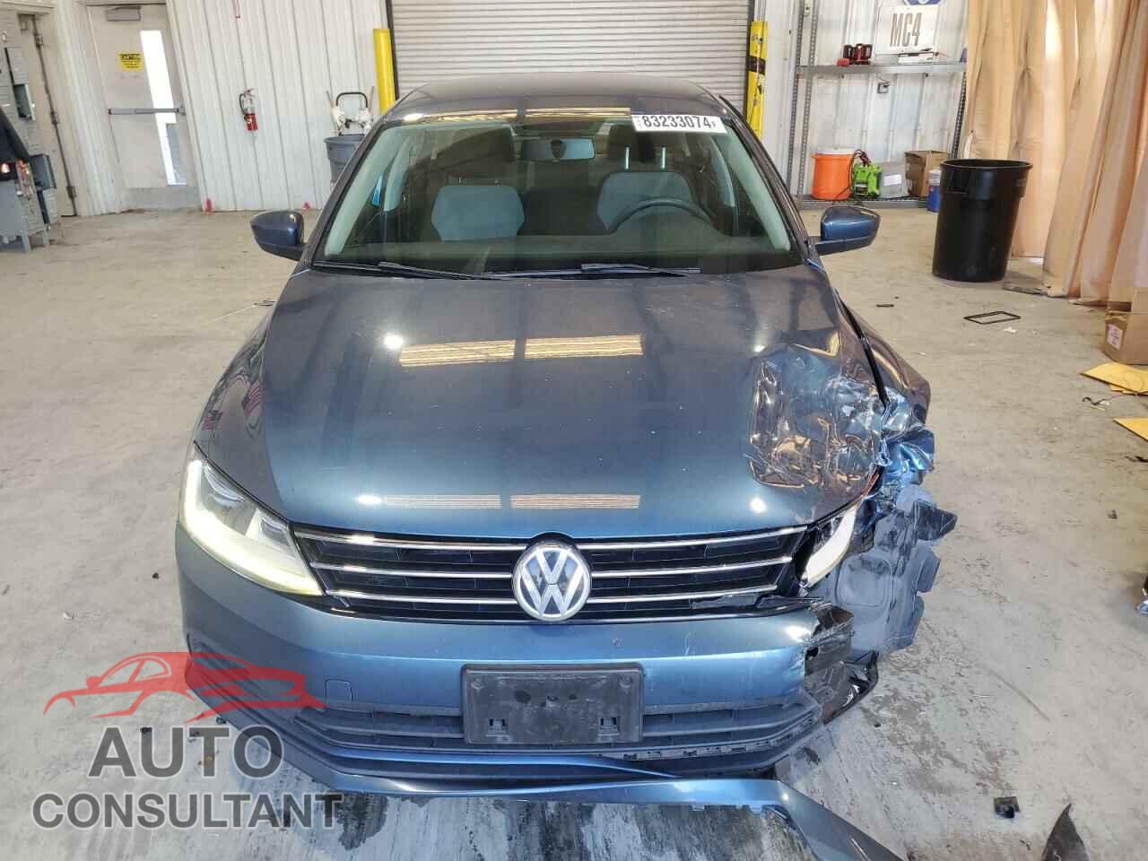 VOLKSWAGEN JETTA 2017 - 3VW2B7AJ0HM256244