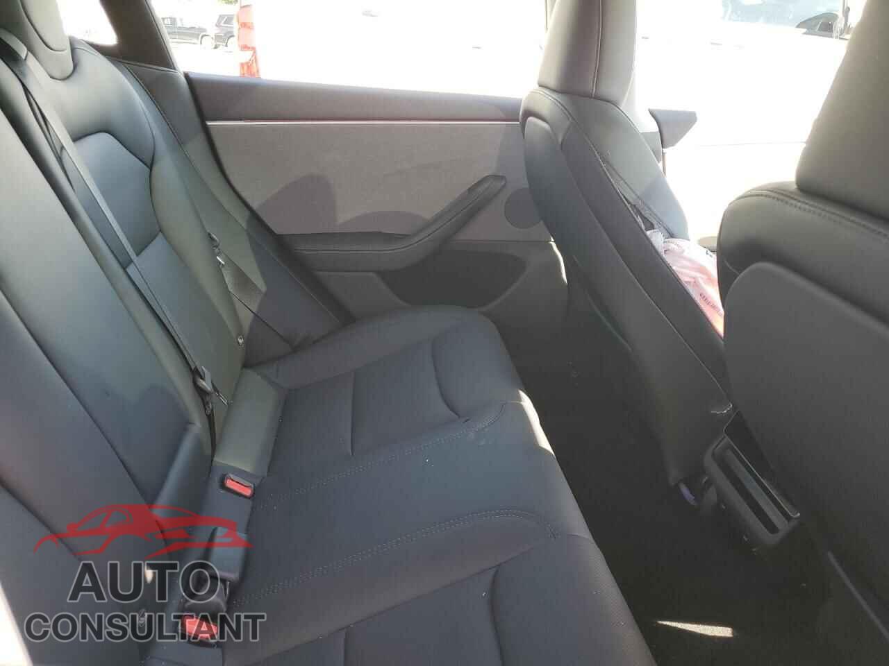 TESLA MODEL 3 2025 - 5YJ3E1EA6SF013510