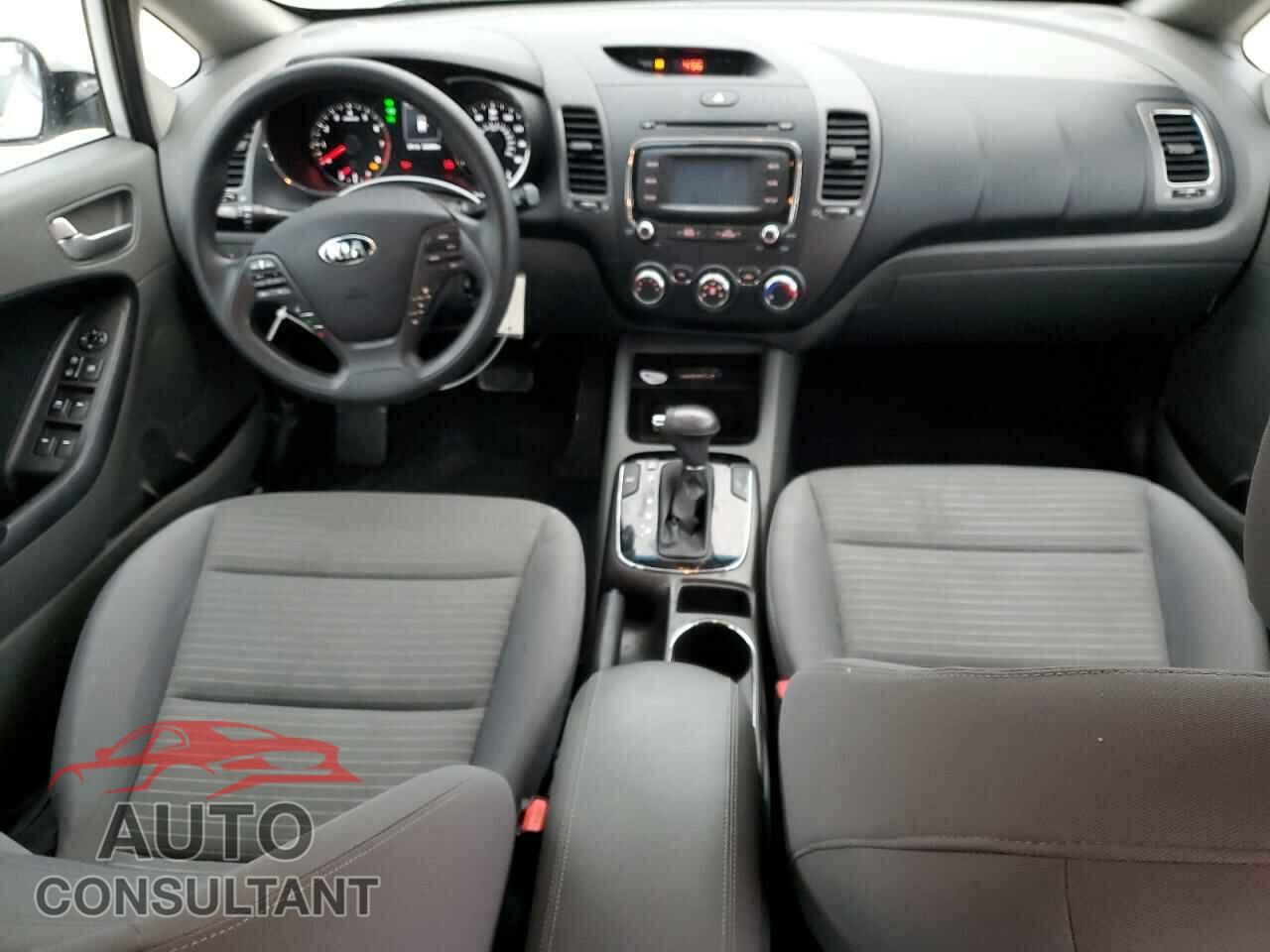 KIA FORTE 2017 - 3KPFL4A70HE057614