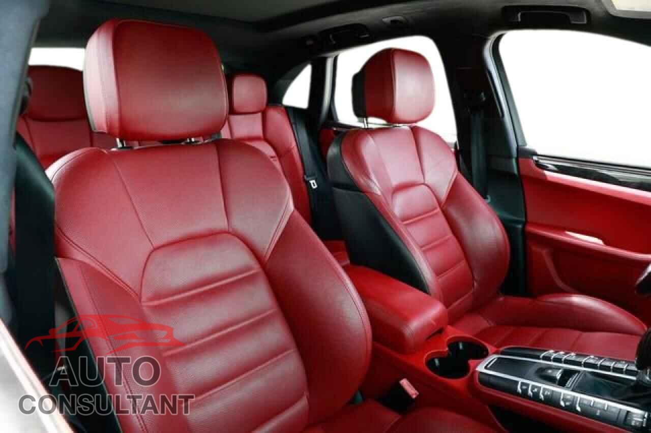 PORSCHE MACAN 2017 - WP1AF2A56HLB60742