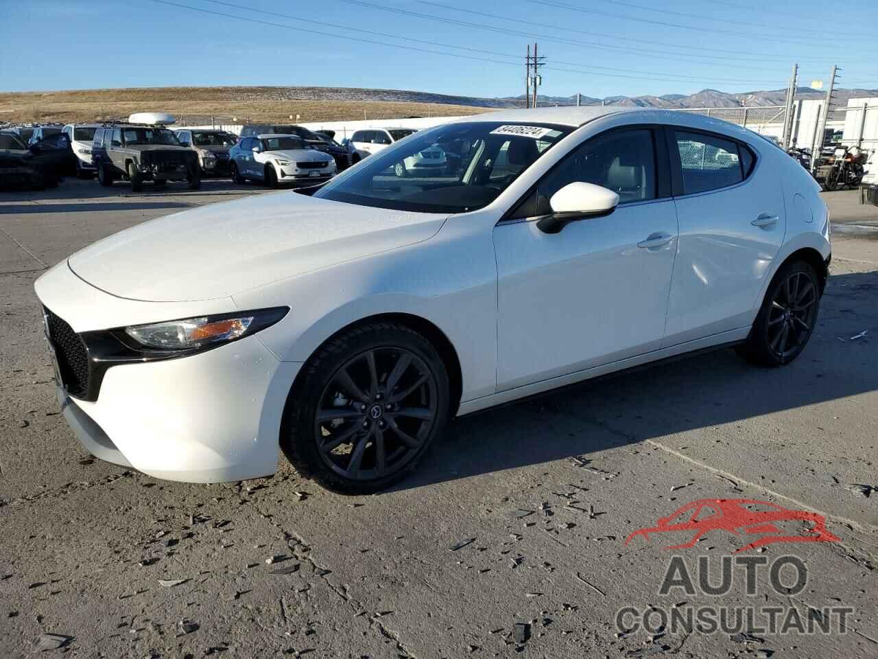 MAZDA 3 2022 - JM1BPAKL5N1516194