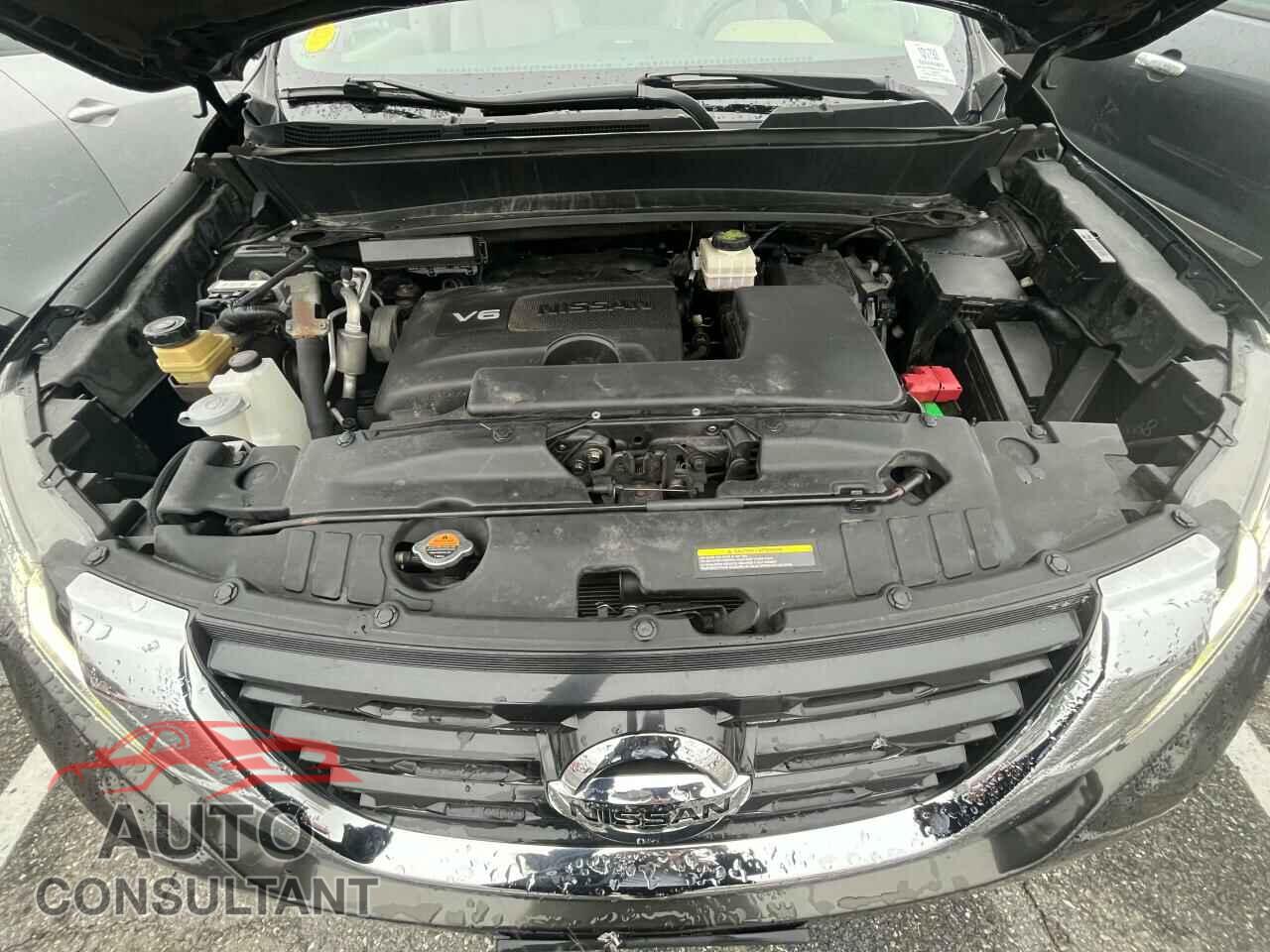 NISSAN PATHFINDER 2017 - 5N1DR2MM2HC623657