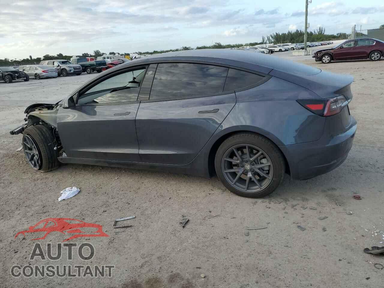 TESLA MODEL 3 2023 - 5YJ3E1EA4PF420295