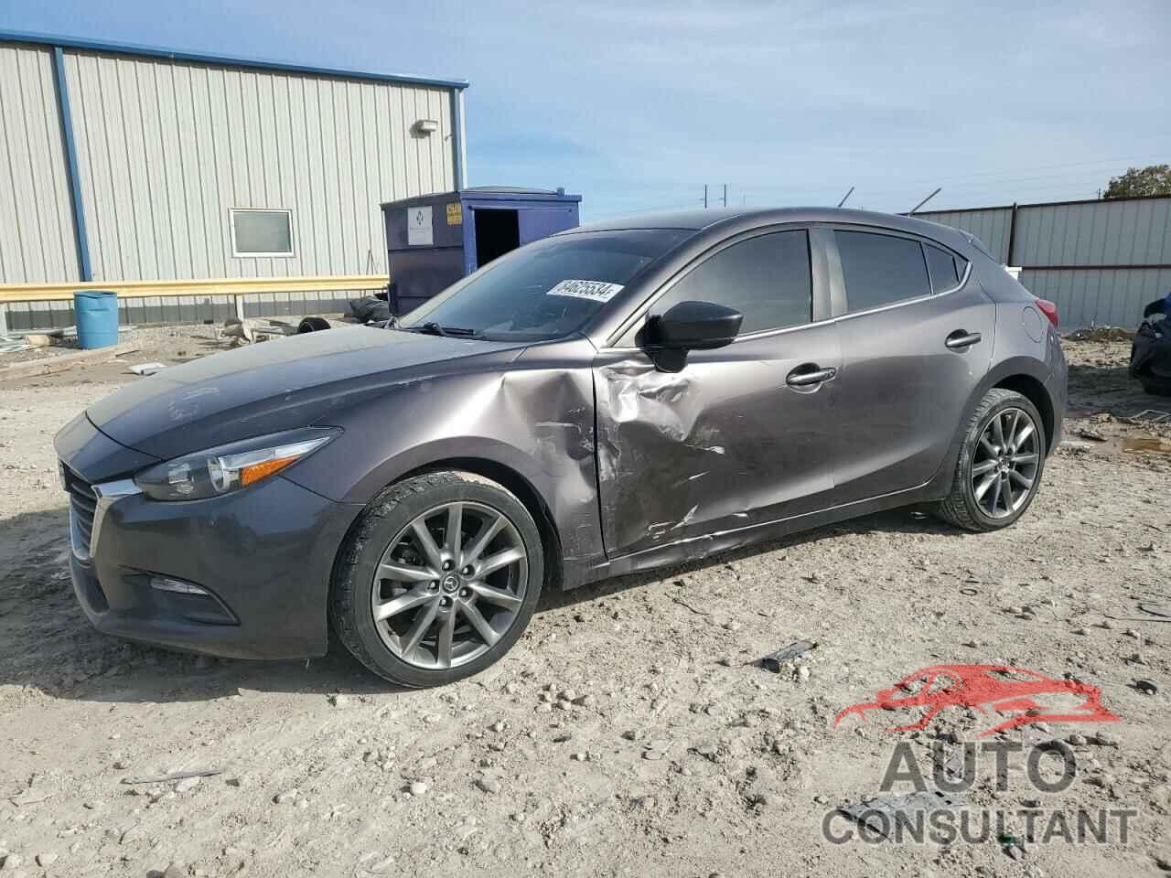 MAZDA 3 2018 - 3MZBN1L35JM231669