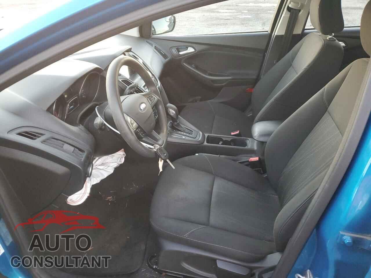 FORD FOCUS 2017 - 1FADP3M27HL207740
