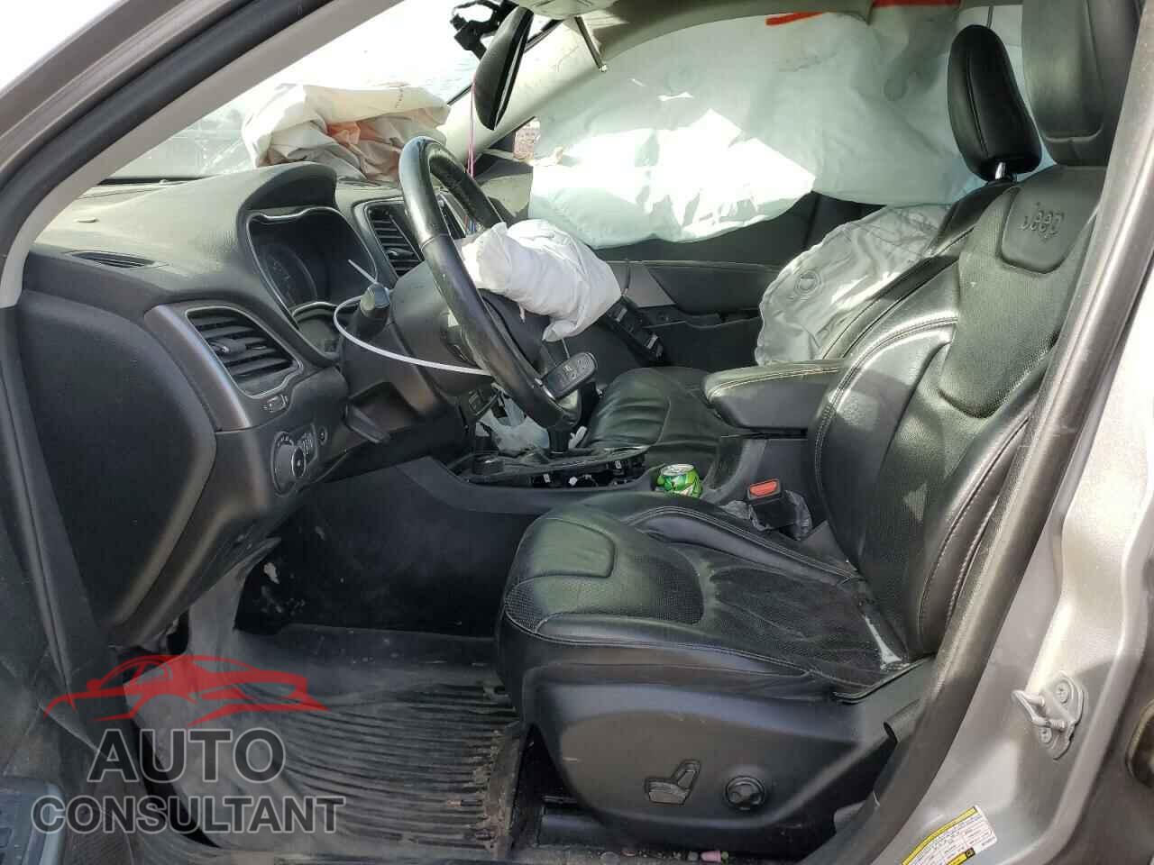 JEEP GRAND CHER 2019 - 1C4PJMDX7KD166375