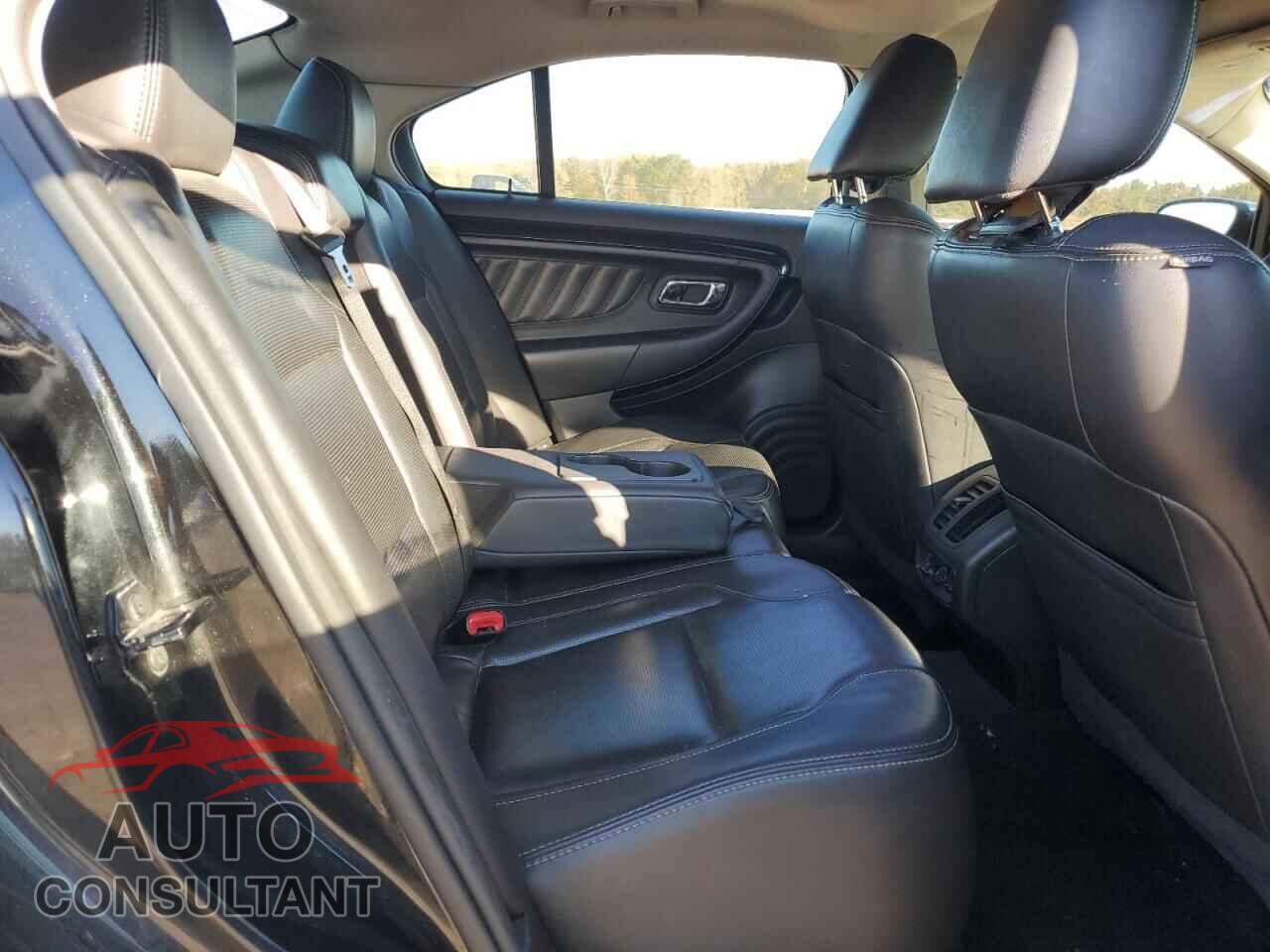 FORD TAURUS 2011 - 1FAHP2FW4BG102097