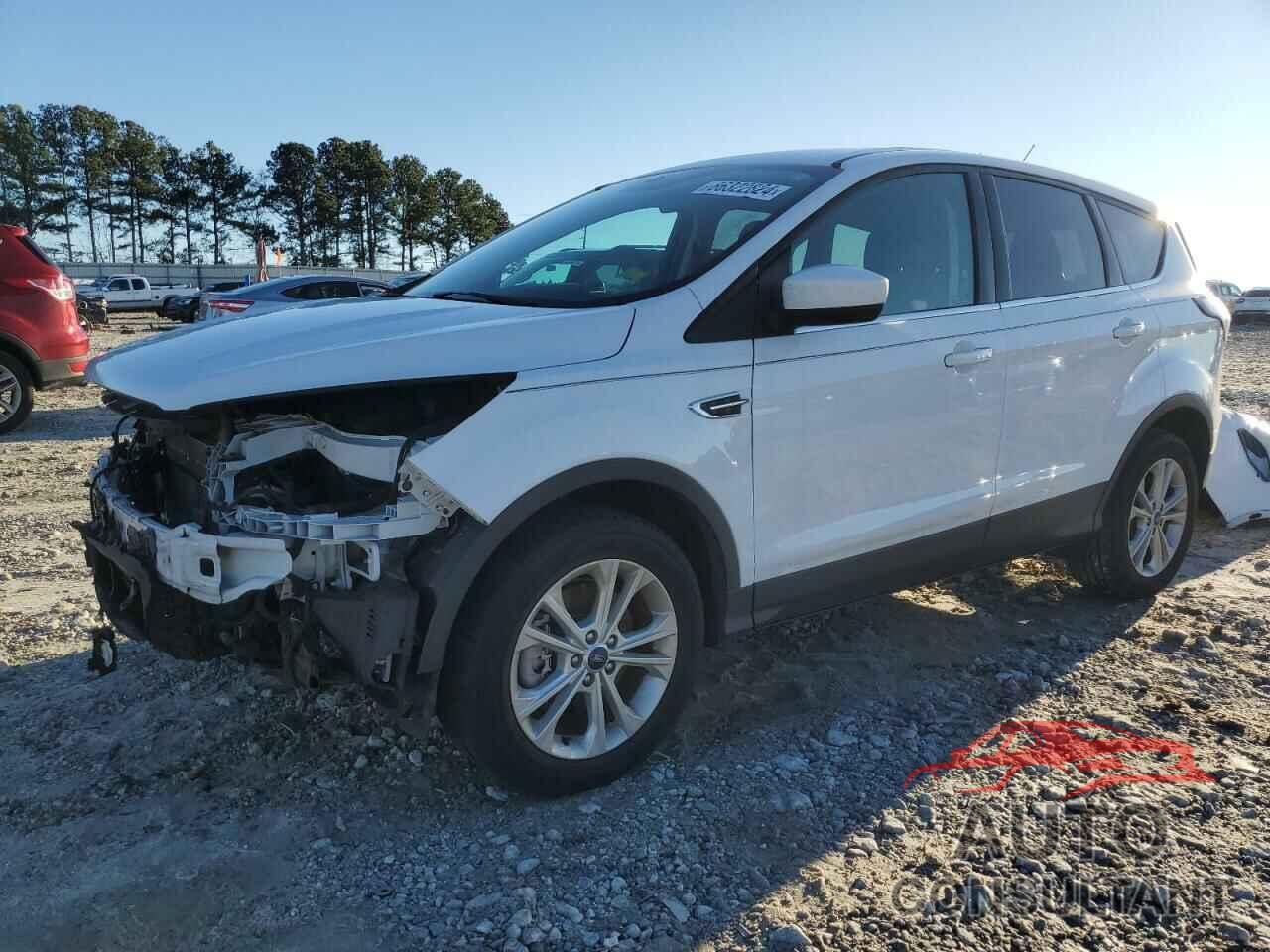 FORD ESCAPE 2017 - 1FMCU9GD9HUE06972