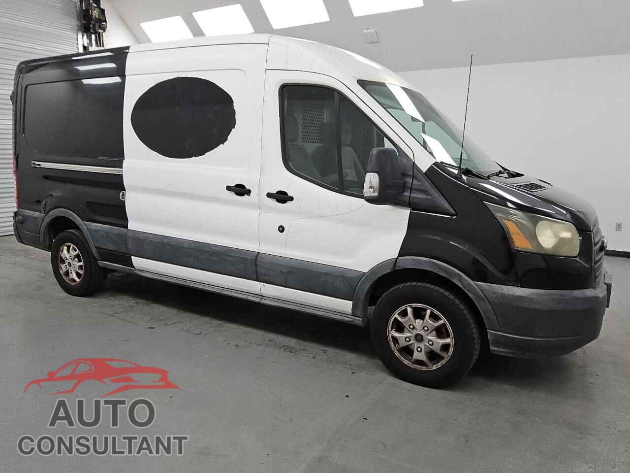 FORD TRANSIT 2015 - 1FTYR2CM4FKA72982