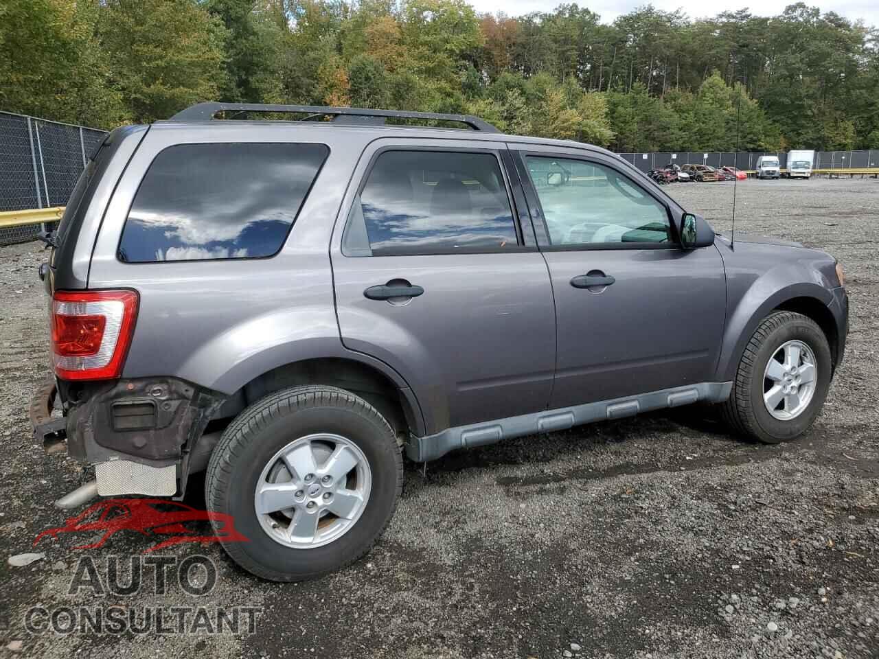 FORD ESCAPE 2010 - 1FMCU0D73AKC44607