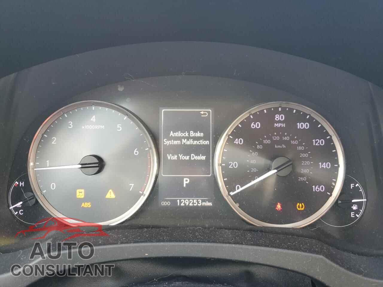 LEXUS IS 2017 - JTHBA1D28H5060046